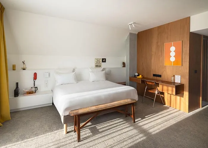 Vertime 4* 莱萨布勒-多洛讷